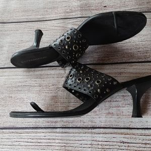 enzo angiolini kailee buckle strap kitten heel
